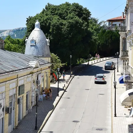 Helen & Friends 3 Bedrooms Apartment