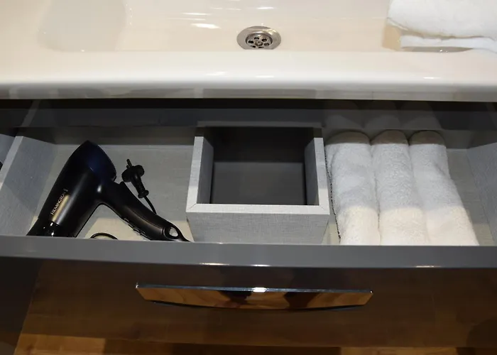 Helen & Friends 3 Bedrooms