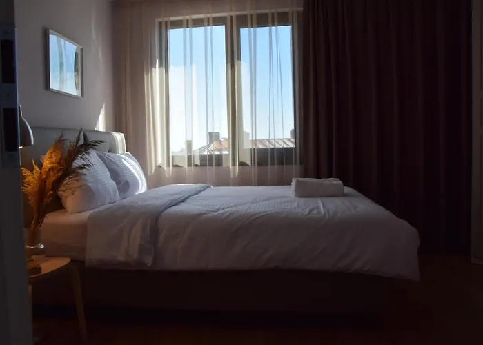 Helen & Friends 3 Bedrooms Apartment *