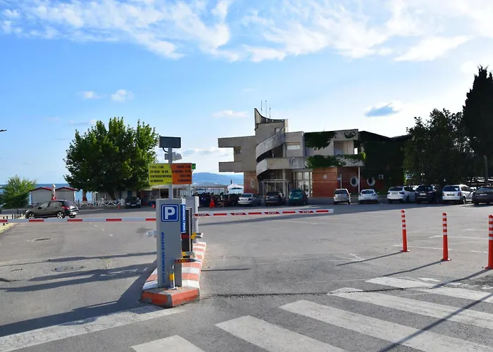 Apartment Helen & Friends 3 Bedrooms *