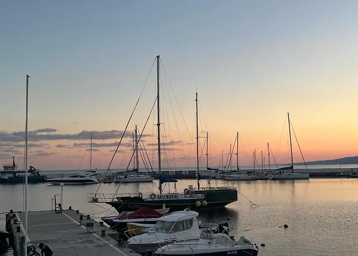 Helen & Friends 3 Bedrooms Apartment *