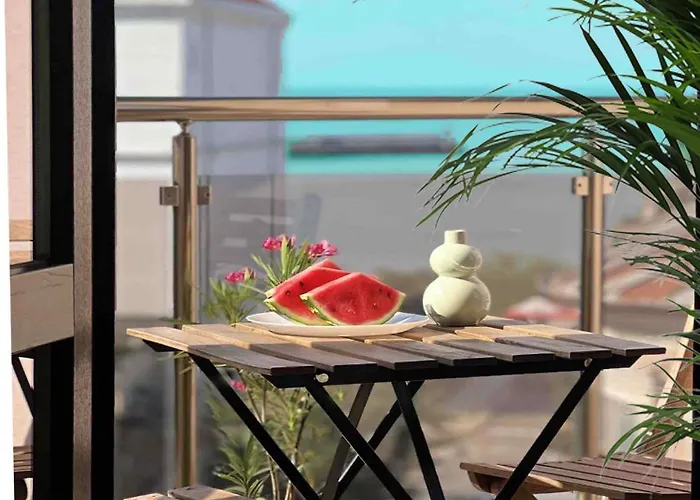 Helen & Friends 3 Bedrooms *